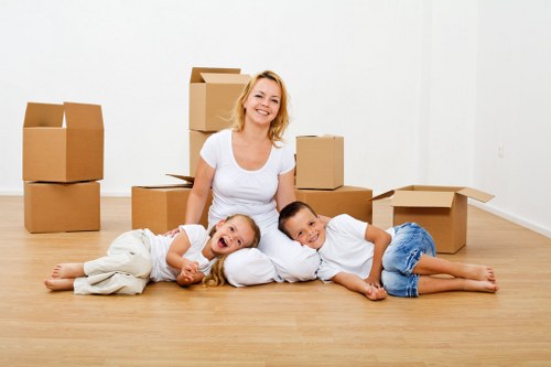 Moving day checklist and removal service setup for a Dulwich property