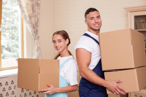 Packing materials and moving support for homes and businesses in Dulwich